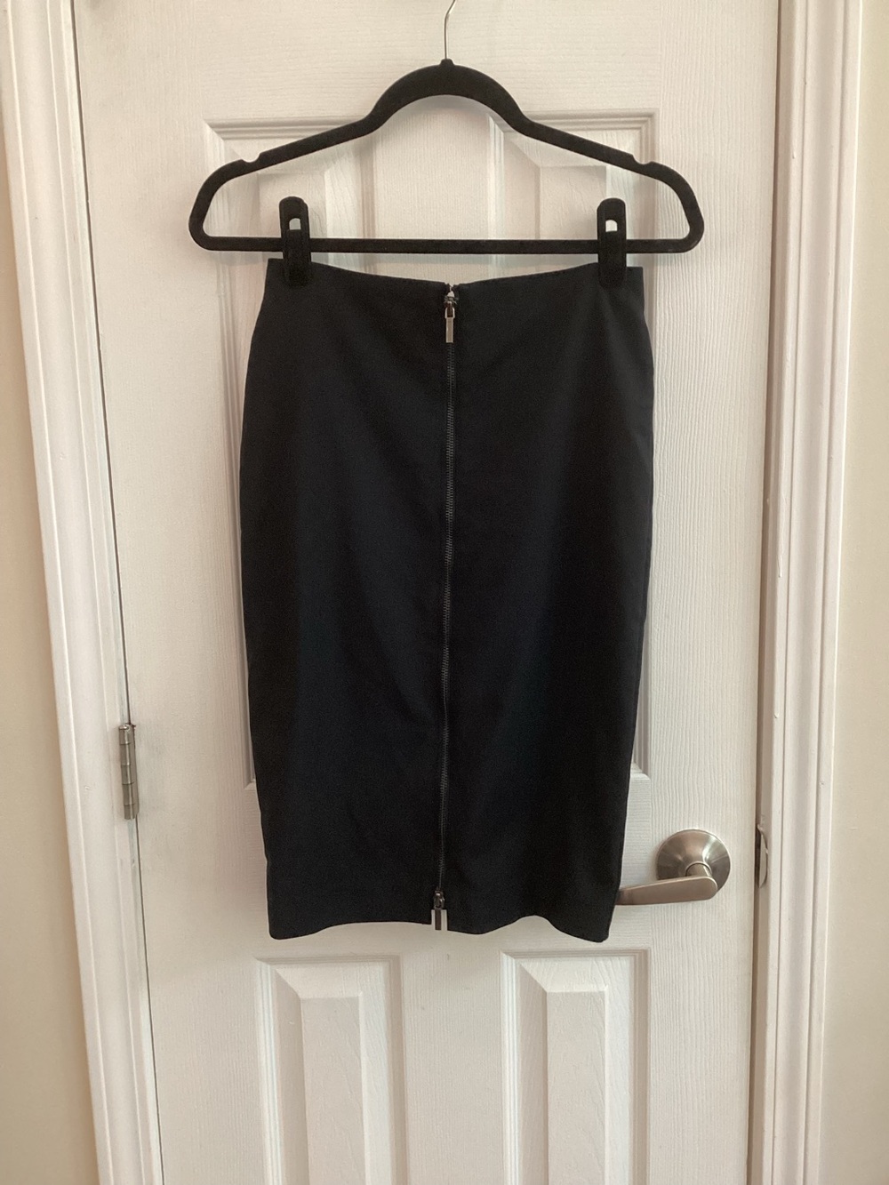 BEBE Zipper Pencil Skirt Black Size 4 - Picture 1 of 4